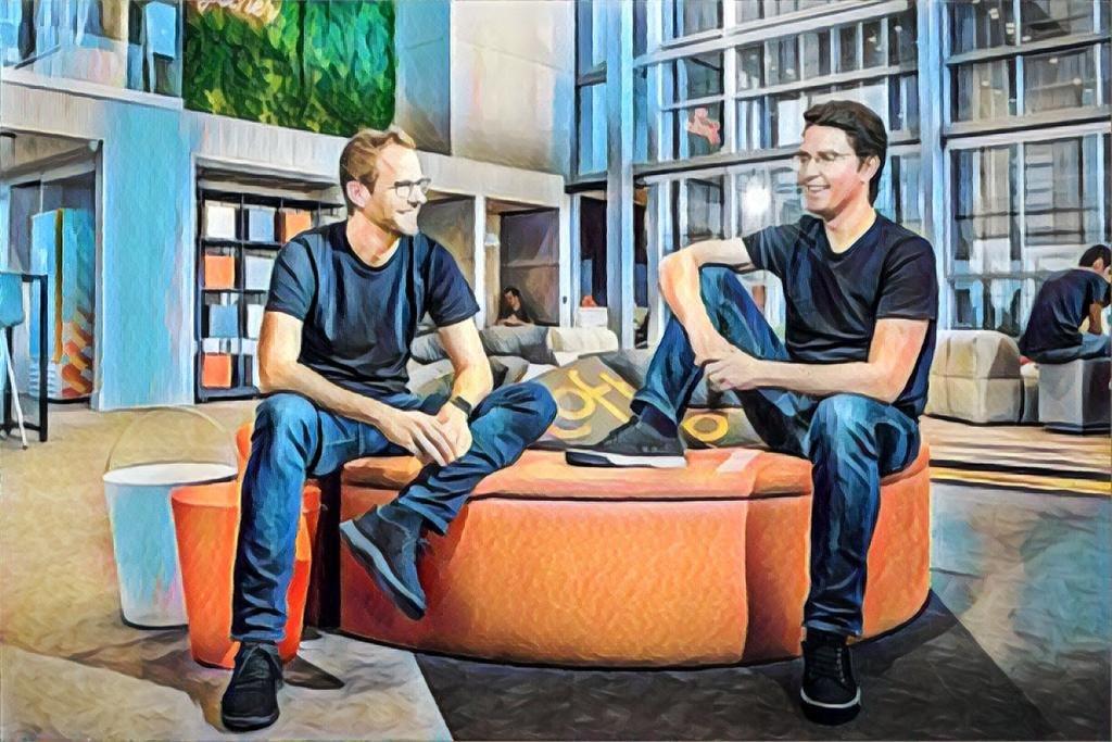 Florian Hagenbuch e Mate Pencz, cofundadores da Loft: com o seguro, a companhia espera impulsionar o marketing boca a boca dos seus serviços (Germano Lüders/Exame)