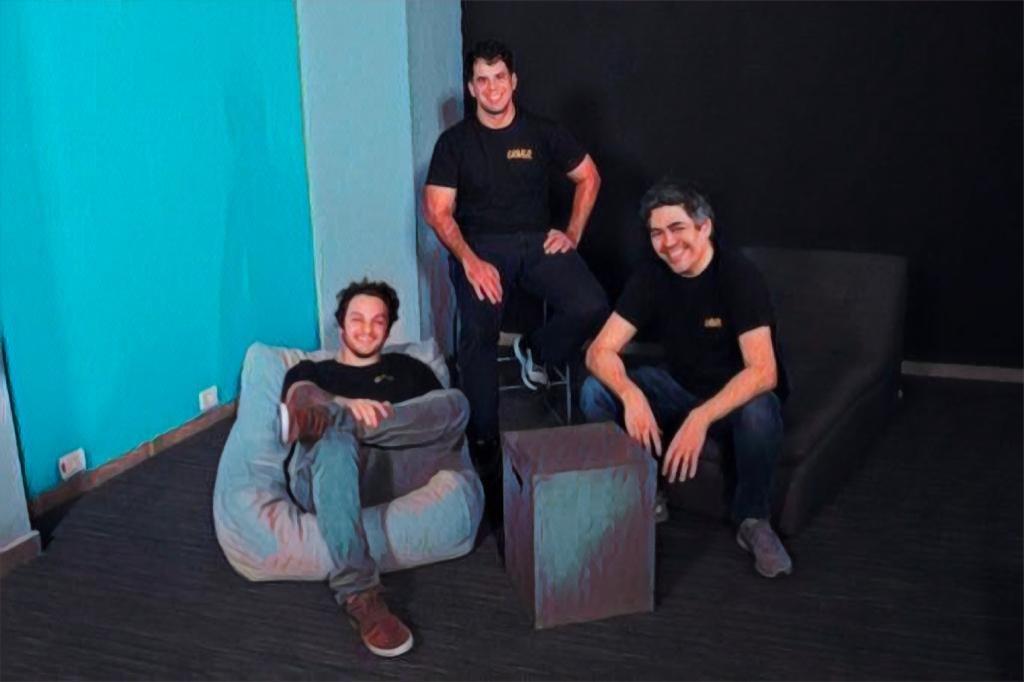 Da esquerda para a direita: Caique Carvalho, cofundador e CPO; Rodrigo Colmonero, cofundador e CEO; e Juliano Dutra, cofundador e CTO (Gringo/Divulgação)