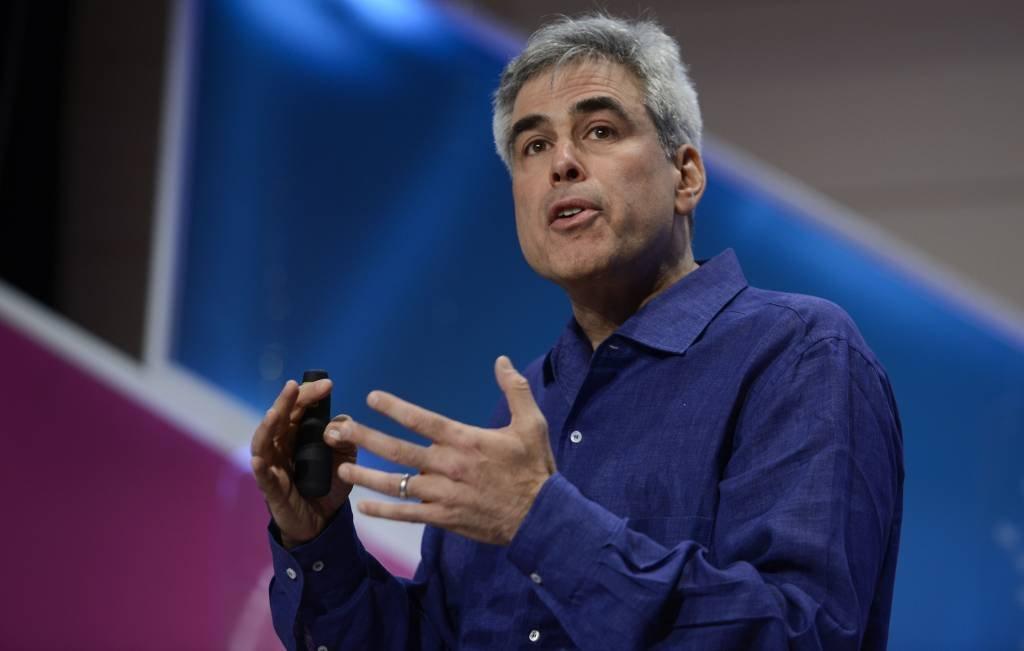 Jonathan Haidt: autor defende escolas sem smartphones em nome de saúde mental (Leigh Vogel/WireImage/Divulgação)
