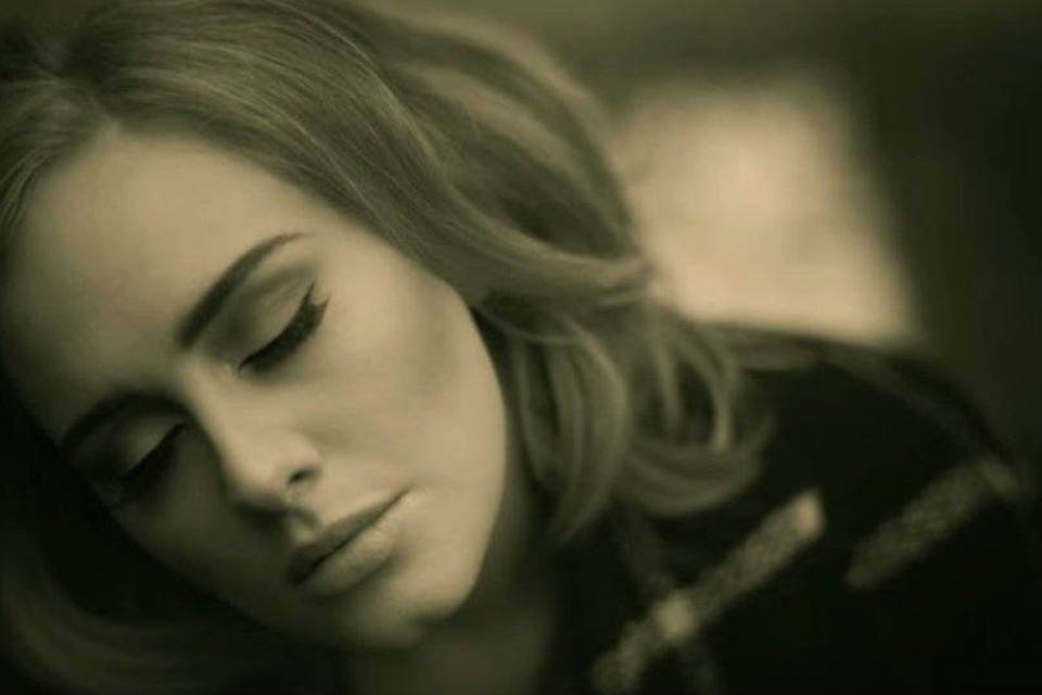Adele no vídeo de "Hello"