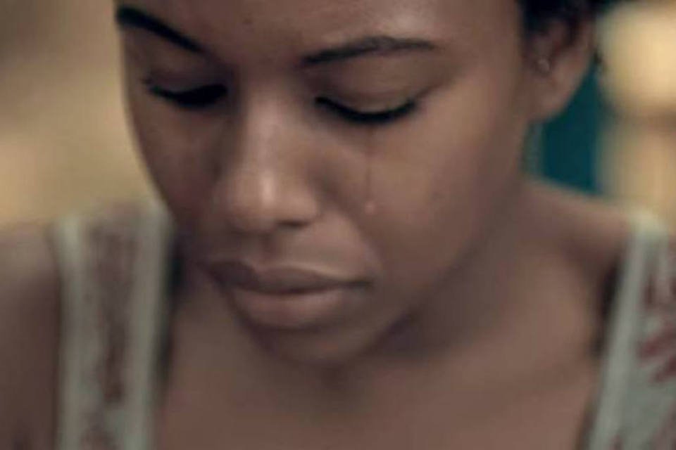 Campanha mostra o desespero de uma mãe com Aids | Exame