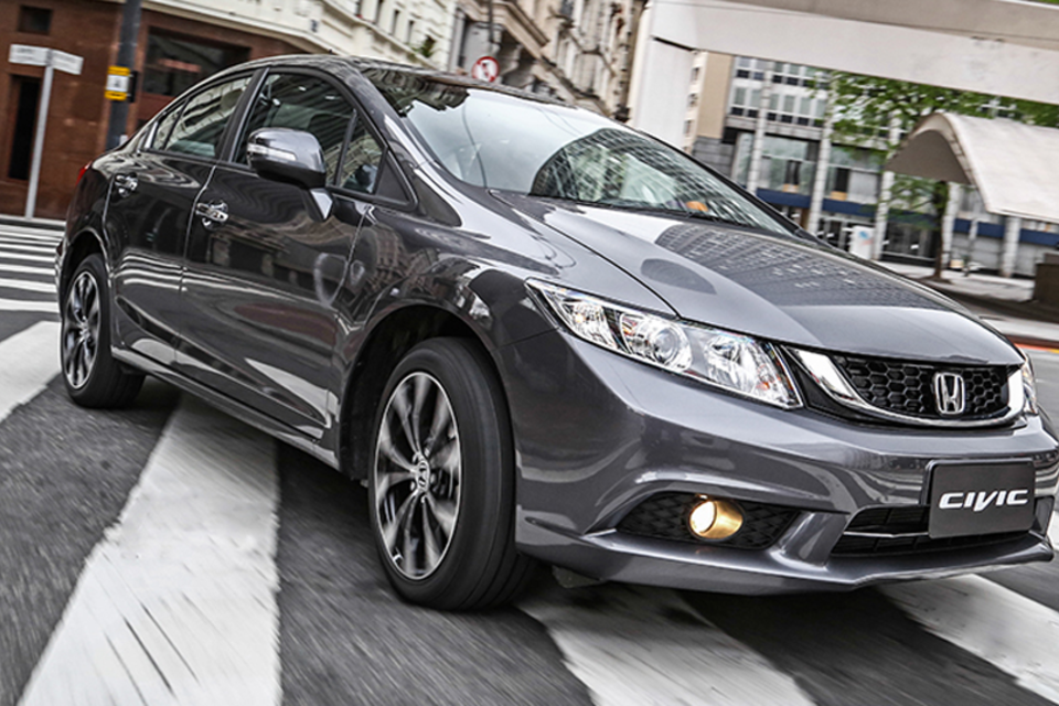 Honda lança linha 2016 do Civic