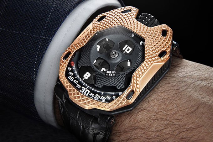 urwerk-ur-105-raging-gold-u