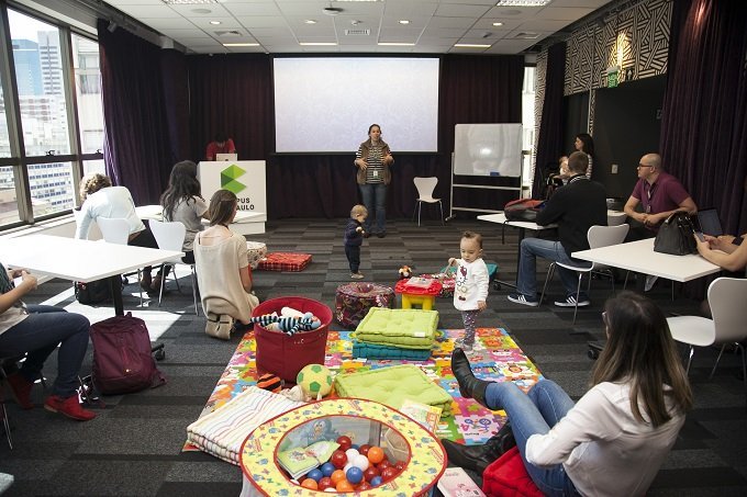 Google for Moms: crianças participam da aula para as empreendedoras