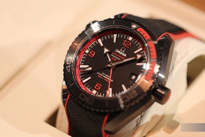 omega-seamaster-planet-ocea