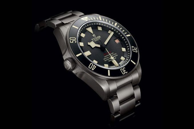 tudor_pelagos_lhd_angle_100