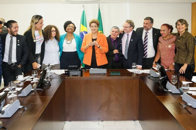 o-dilma-decreto-lgbt-570