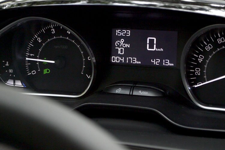 2008 THP: veículo da Peugeot tem tecnologias para tornar viagens mais dinâmicas