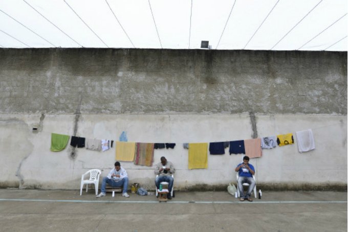 Detentos em oficina na Apac Lagoa da Prata 