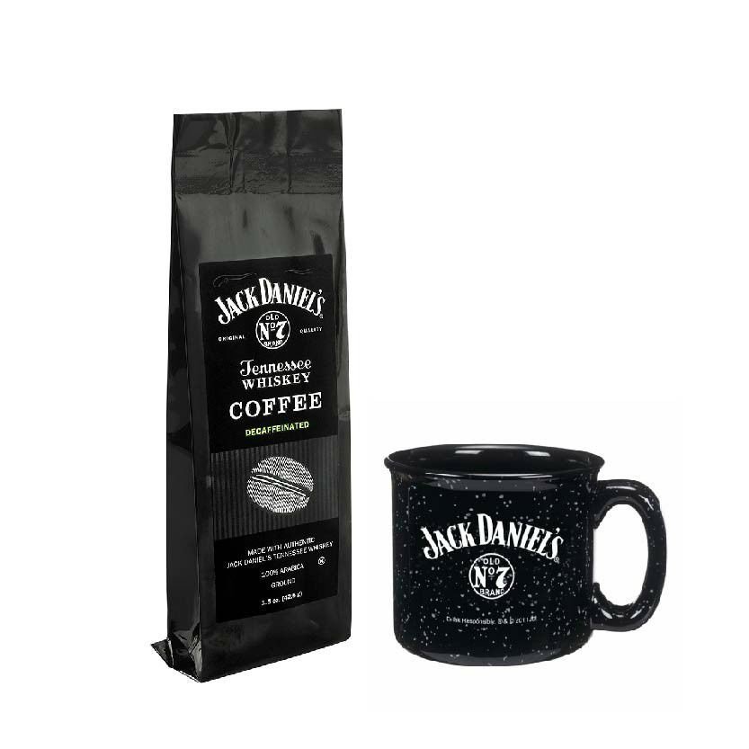 Café e caneca da marca Jack Daniel's
