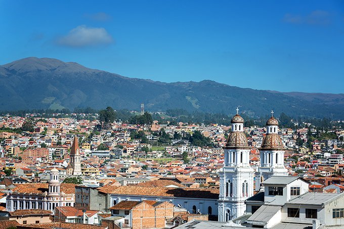 Vista aérea da cidade de Cuenca