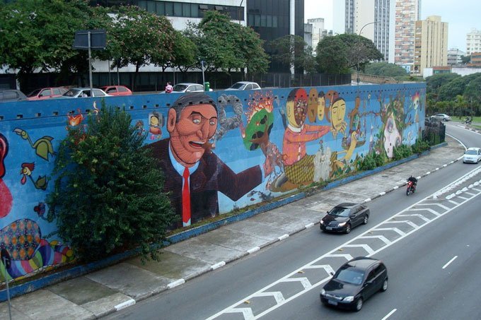 Grafites na 23 de maio, em SP