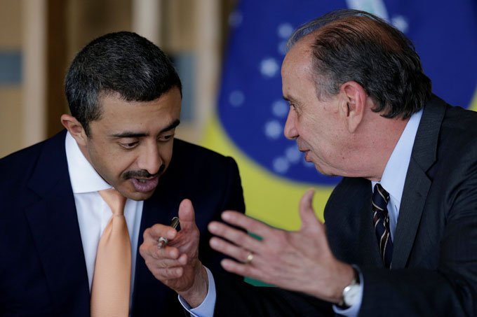 Brasil e Emirados Árabes assinam acordo para isenção de ...
