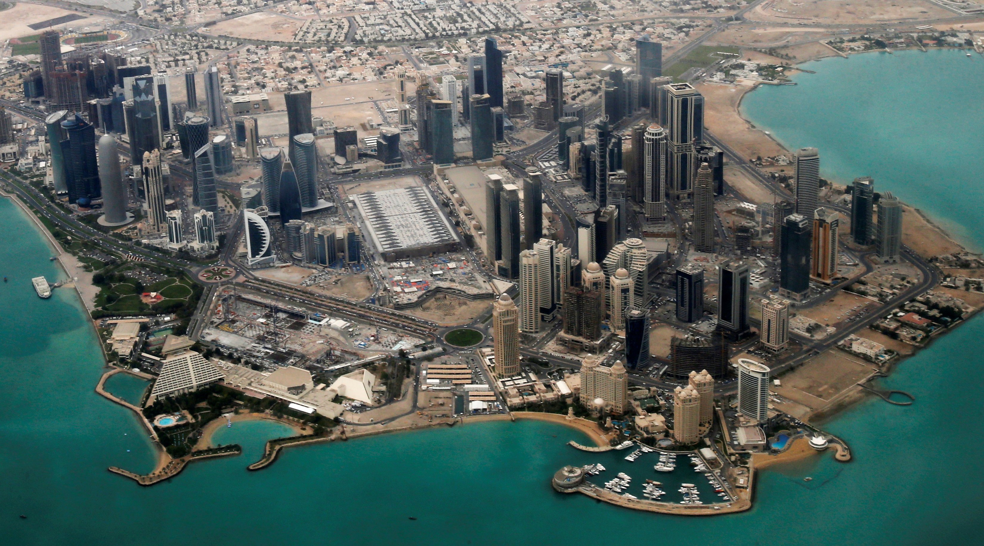 Vista aérea de Doha, no Catar, dia 21/03/2013
