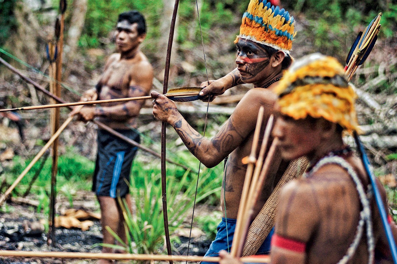 Índios na Amazônia: as terras indígenas se tornaram alvo dos madeireiros ilegais