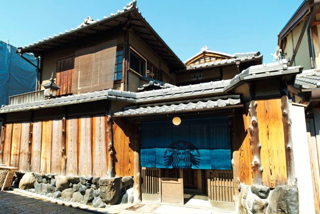 Nova loja de chás da Starbucks em Kyoto, no Japão