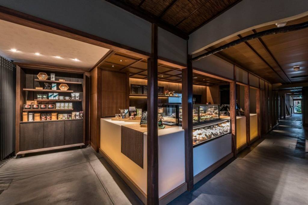 Nova loja de chás da Starbucks em Kyoto, no Japão