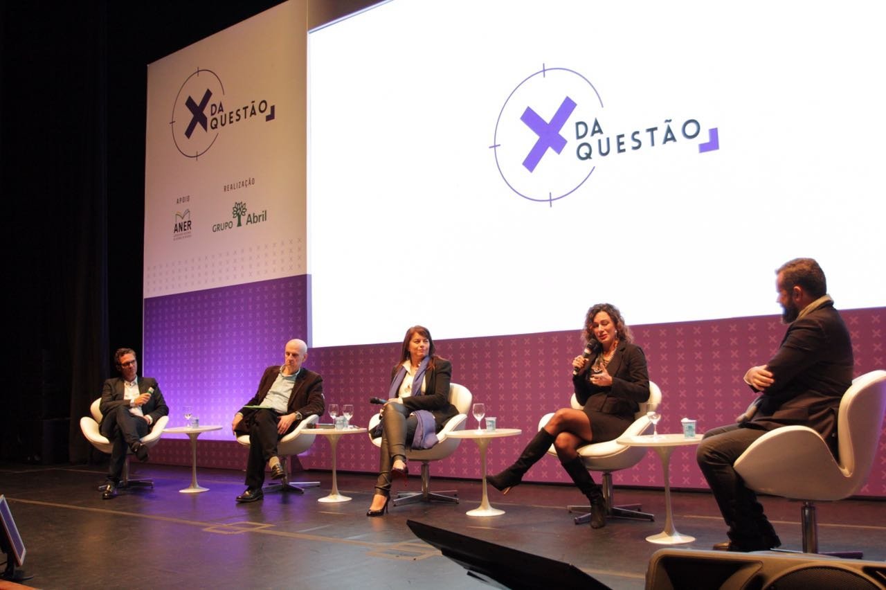 "O X da questão": David Laloun, Jaime Troiano, Paula Costa, Valéria Brandini e Renato Meirelles