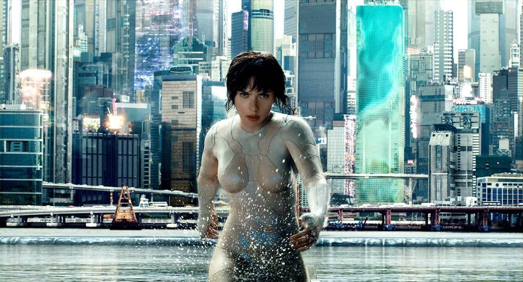 Scarlett Johansson em Ghost in the Shell