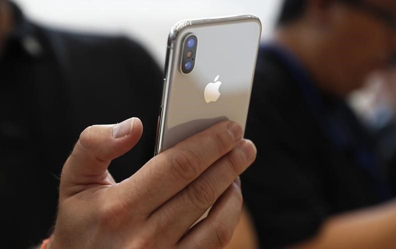iPhone X durante lançamento da Apple em Cupertino, Estados Unidos