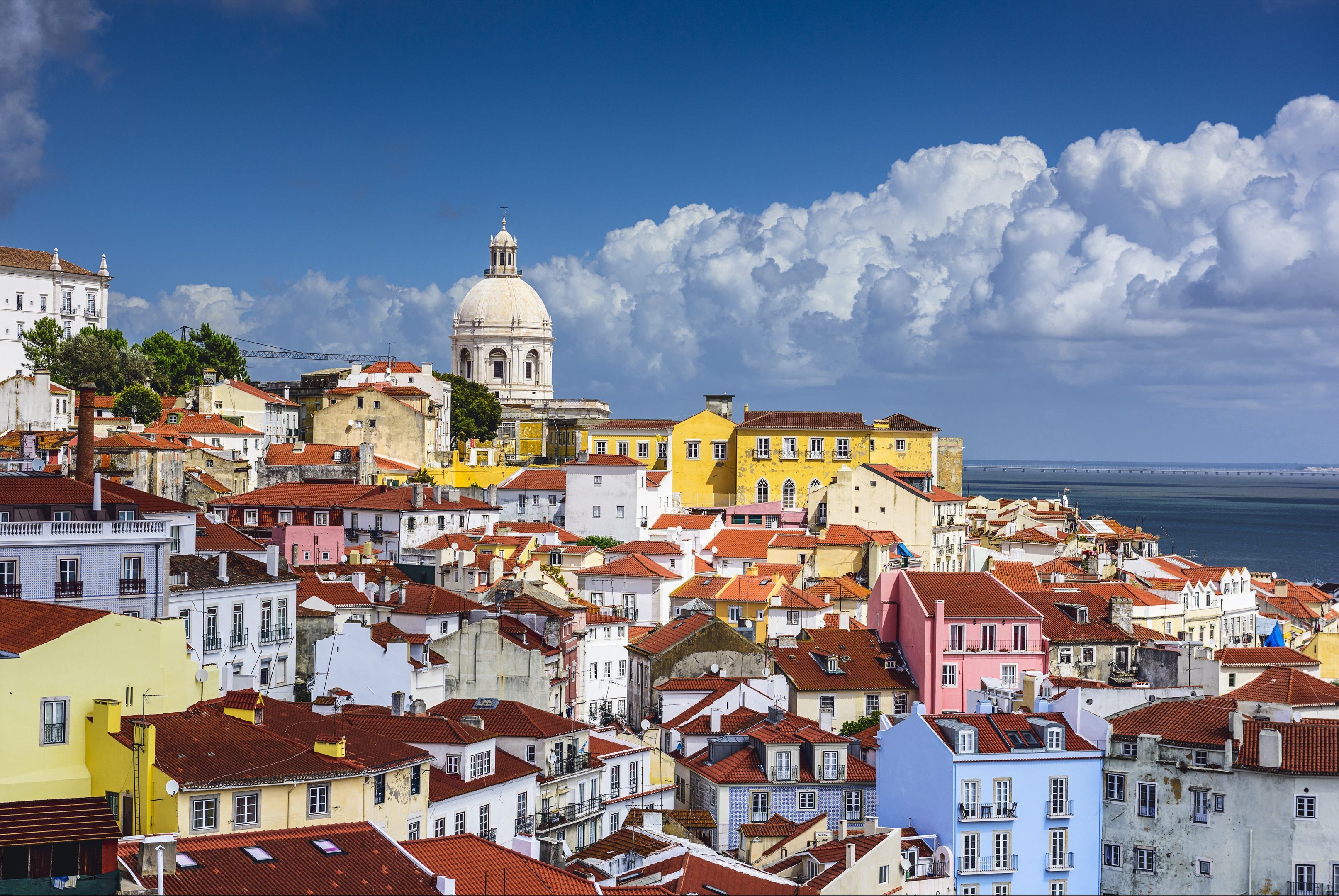 Bairro de Alfama, em Lisboa, Portugal