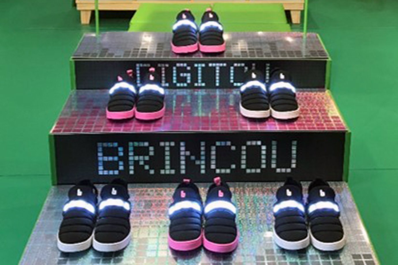 Os calçados Display Bibi expostos em unidade franqueada da rede