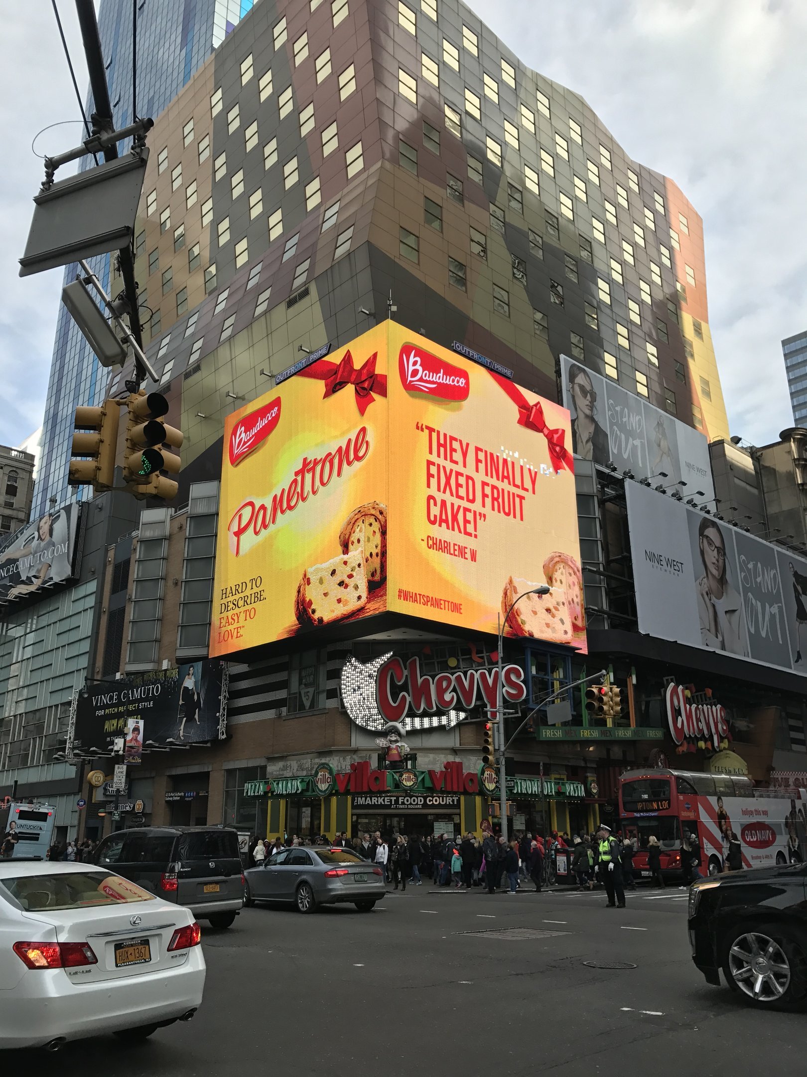 Anúncio do panetone Bauducco na Times Square: investimento pesado para vender doce aos americanos