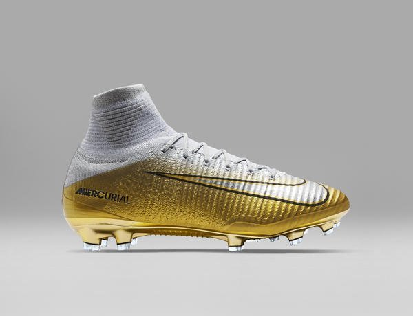 Nova chuteira da Nike: edição comemora quinta Bola de Ouro de Cristiano Ronaldo