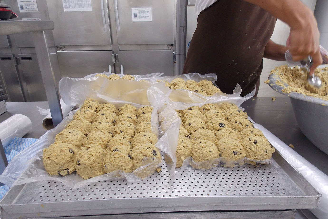 Massa de cookies da Mr. Cheney, na fábrica em São Paulo