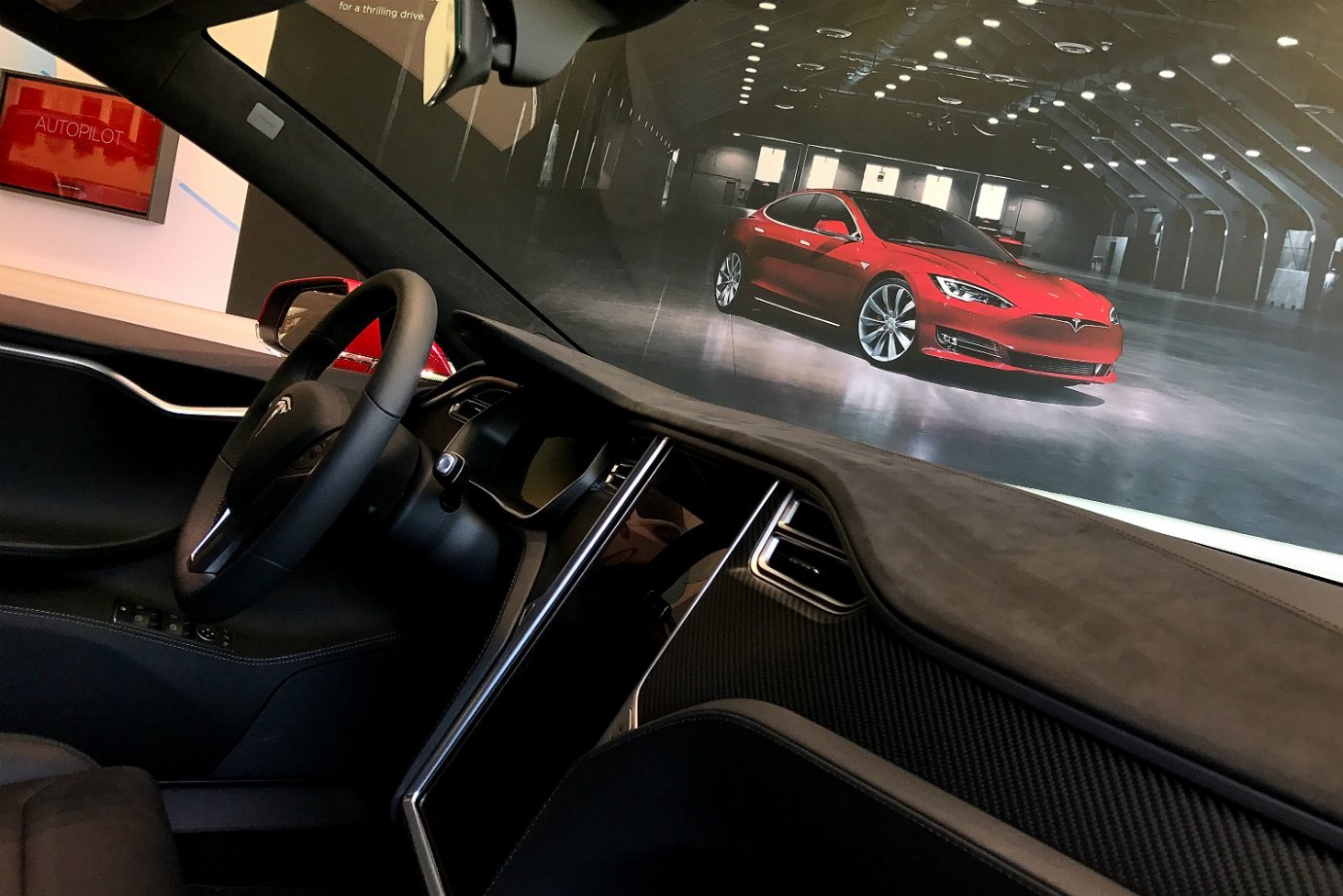 O Tesla Model S, em um showrrom da montadora de elétricos na Califórnia