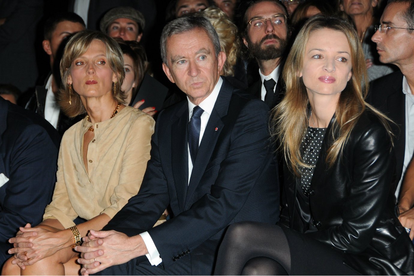 Helene Arnault, Bernard Arnault e Delphine Arnault em evento da Louis Vuitton em Paris, 2009