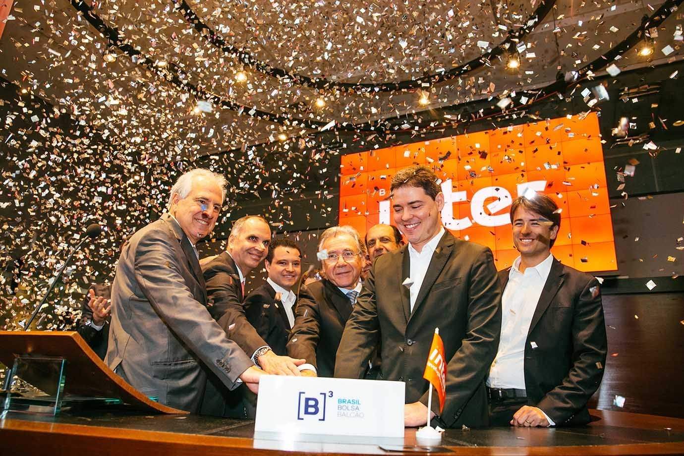 SoftBank paga R$ 760 milhões e fica com 8% das ações do Banco Inter