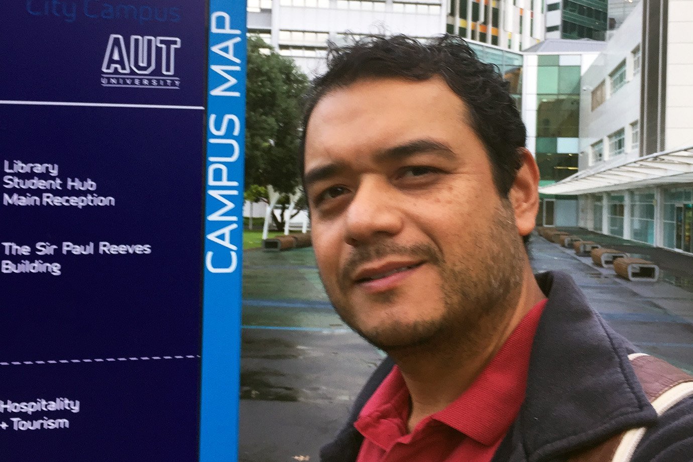 Marco Antônio Veloso Júnior, de 43 anos de idade, é brasileiro, engenheiro elétrico e estudante do Master of Engineering Project Management na Auckland University of Technology