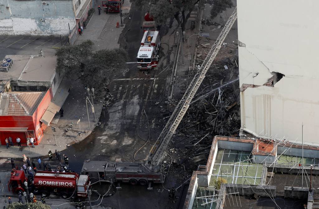 O edifício de 24 andares desabou durante um incêndio de grandes proporções no Largo do Paissandu, no centro de SP