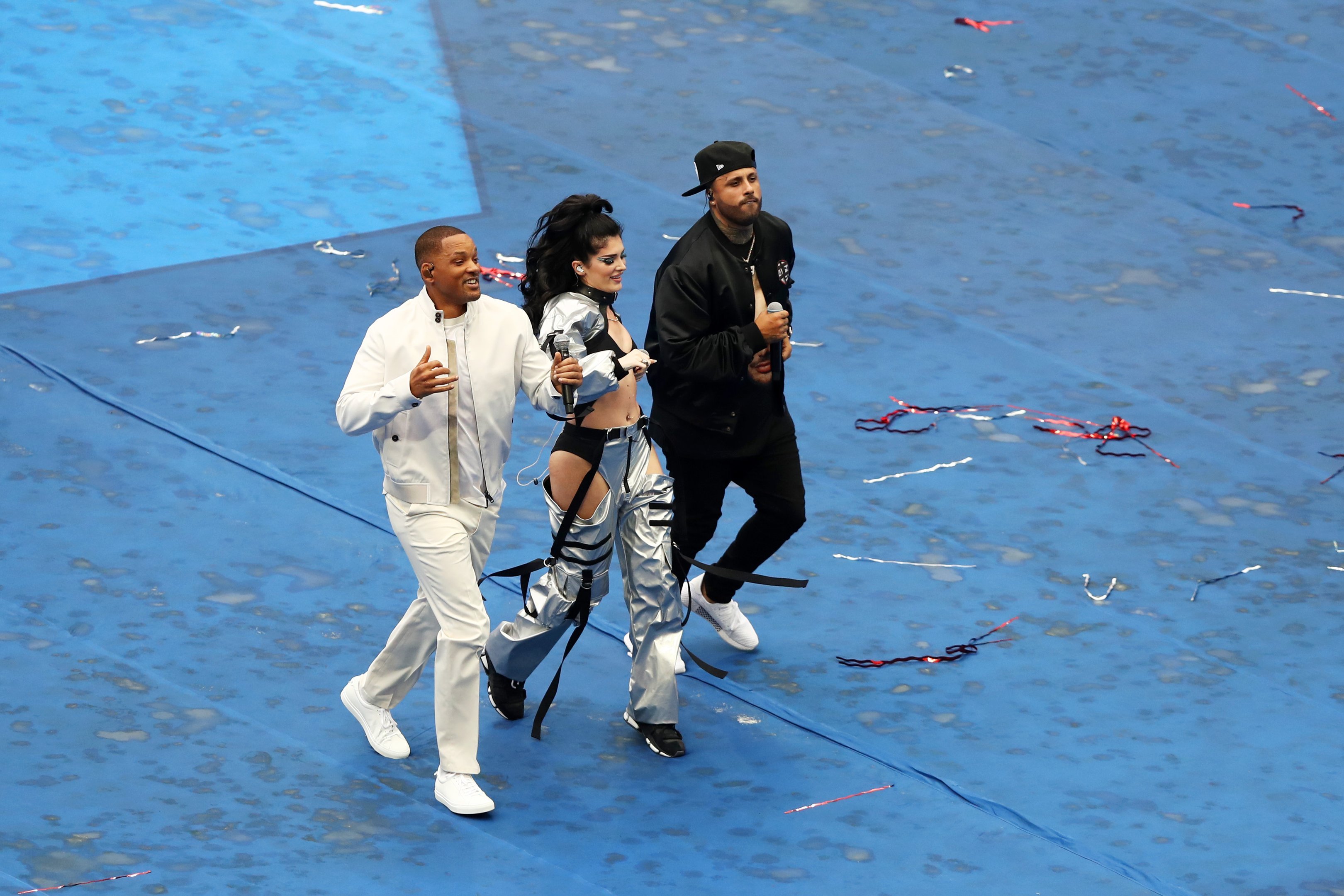 Will Smith, Nicky Jam e Era Istrefi se apresentam na cerimônia de encerramento na Copa do Mundo 2018, no estádio de Luzhniki, em Moscou, Rússia