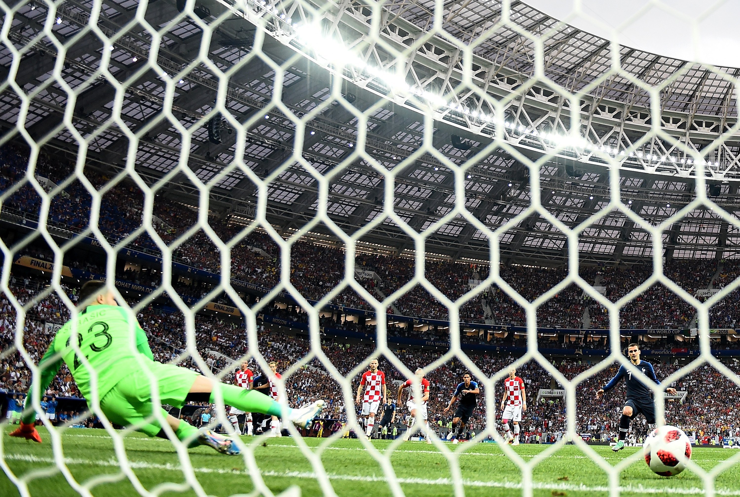 Antoine Griezmann marca o segundo gol da França na final da Copa do Mundo