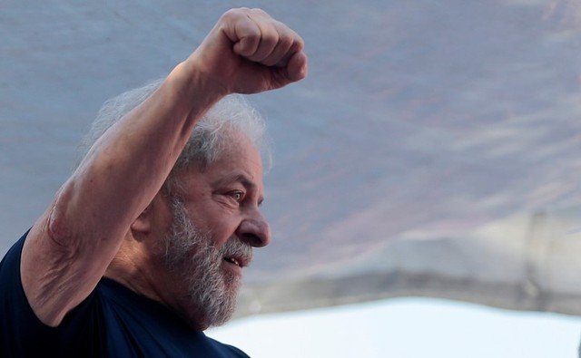 Ex-presidente do Brasil, Luiz Inácio Lula da Silva em protesto no sindicato dos metalúrgicos em São Bernardo do Campo, Brasil