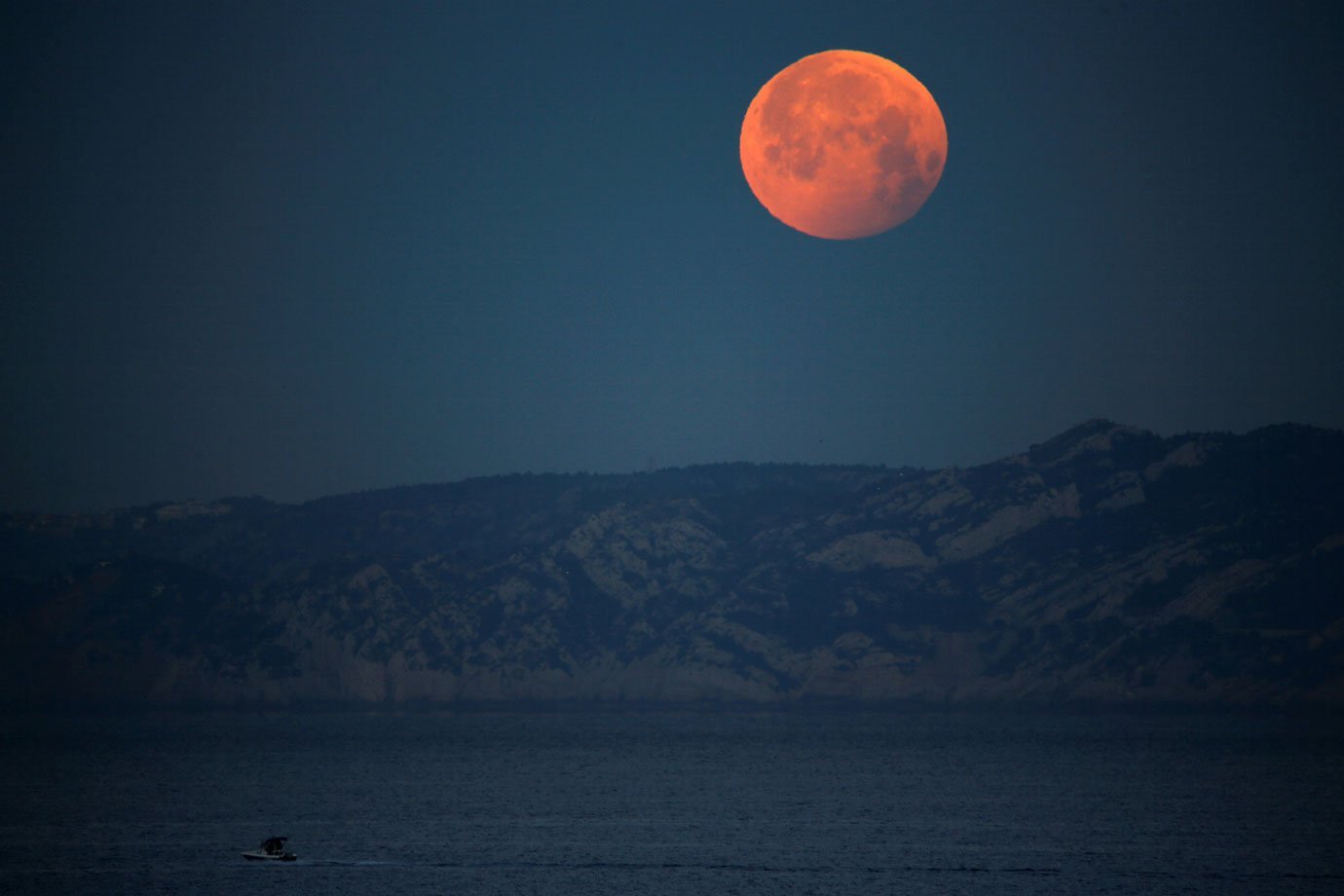 Lua de Sangue; Eclipse lunar