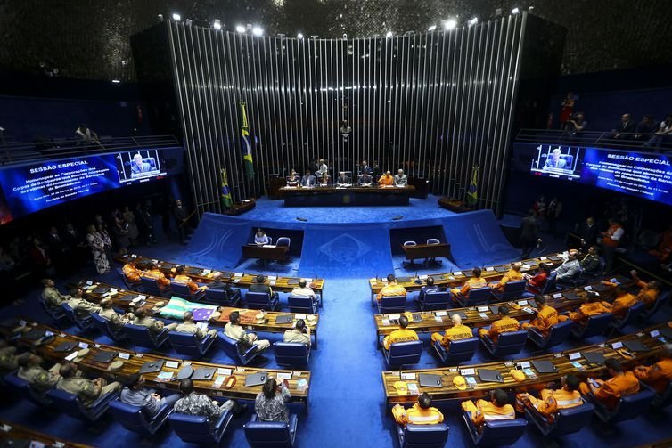 Bombeiros no Senado