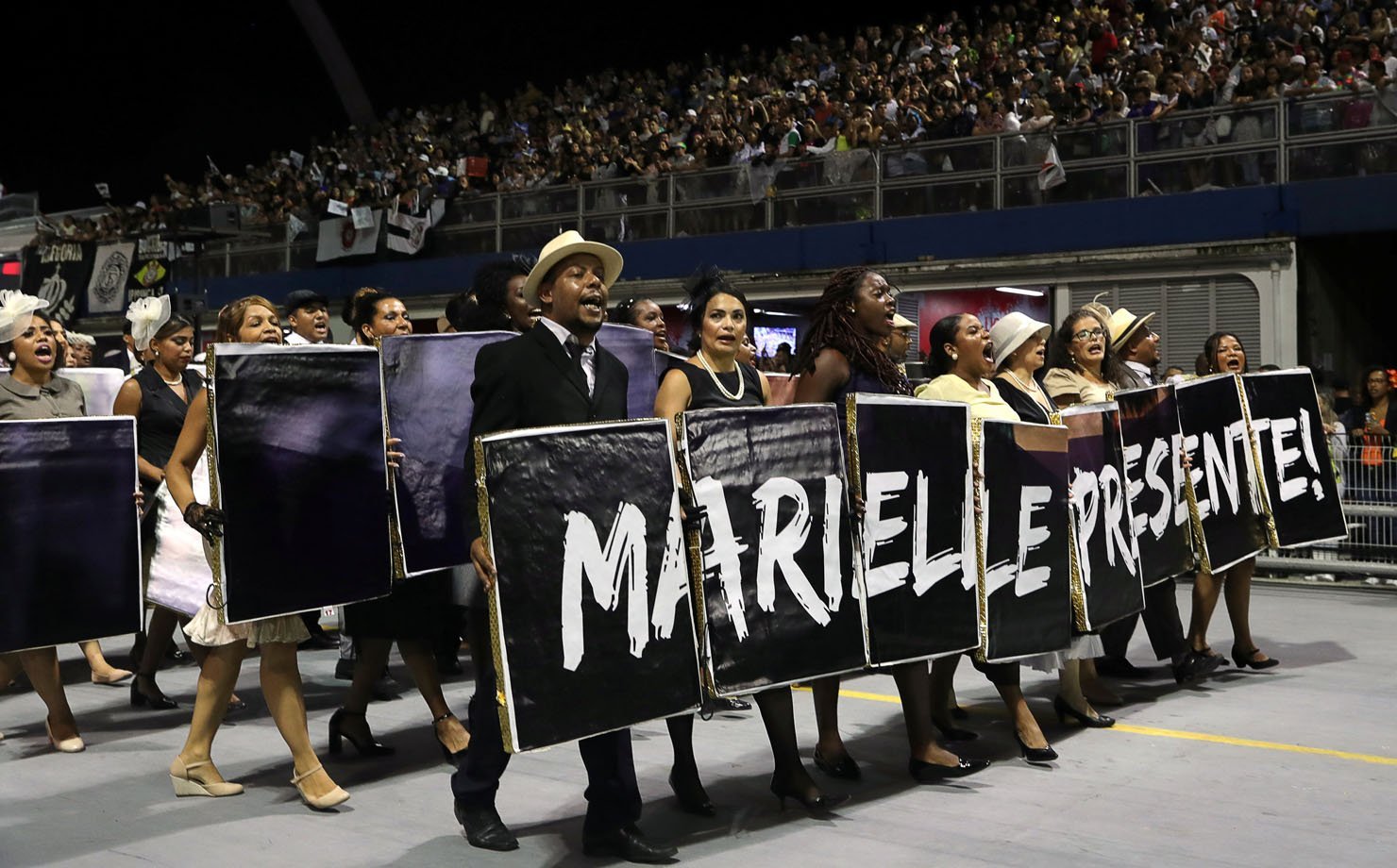Desfile da Vai-Vai, em São Paulo, fez tributo à Marielle Franco