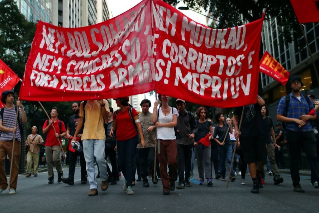 Rio de Janeiro: protesto contra cortes na Educação