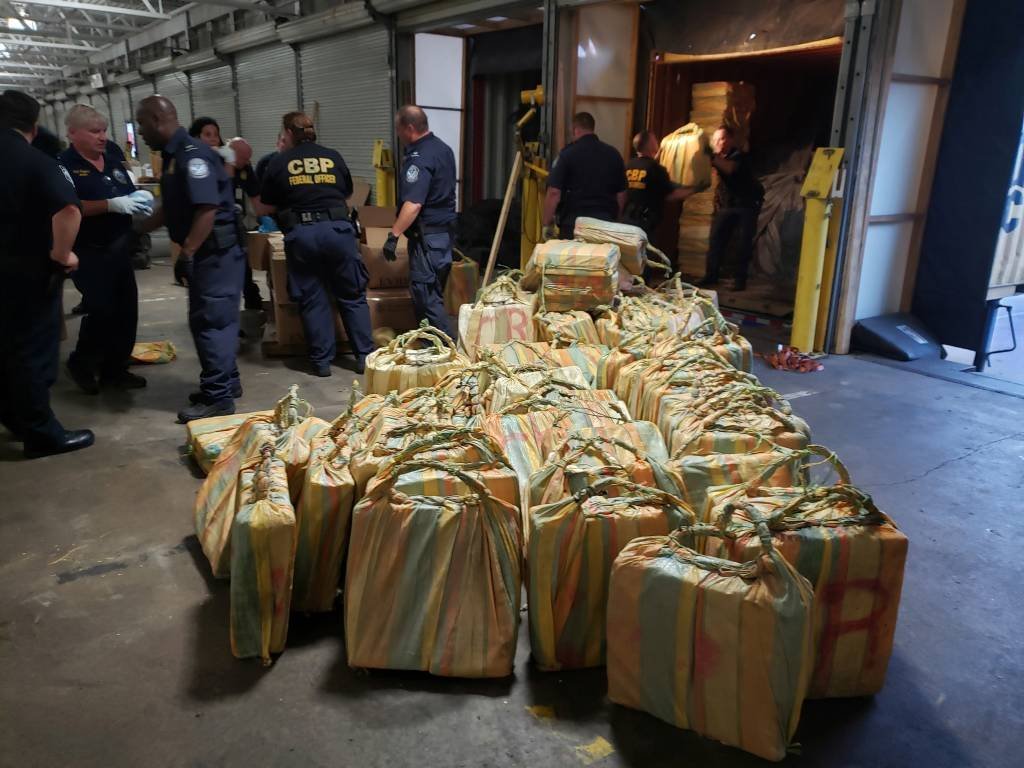 Navio do JP Morgan foi apreendido com 18 toneladas de cocaína nos EUA