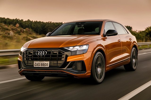 Audi Q8 Performance: das pistas para a lama, e vice-versa