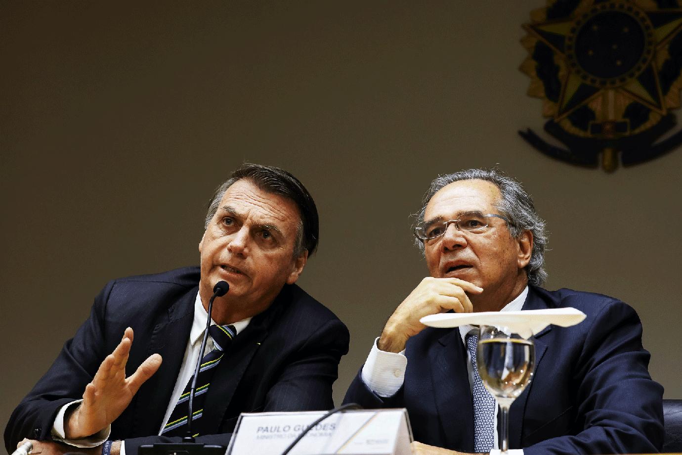 (Brasília-DF, 06/05/2019) Presidente da República, Jair Bolsonaro durante reunião com o Ministro da Economia, Paulo Guedes.