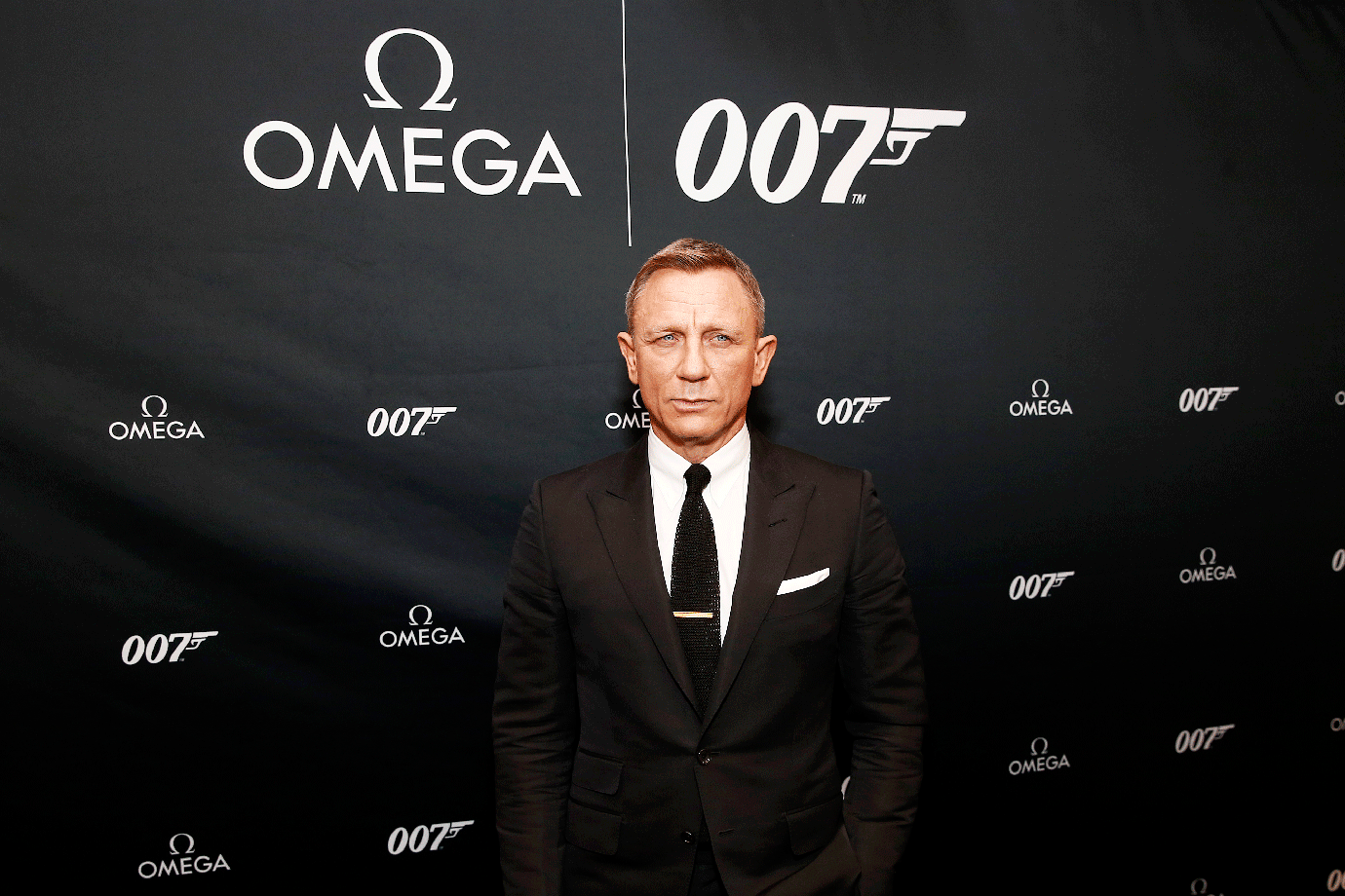 omega james bond cena