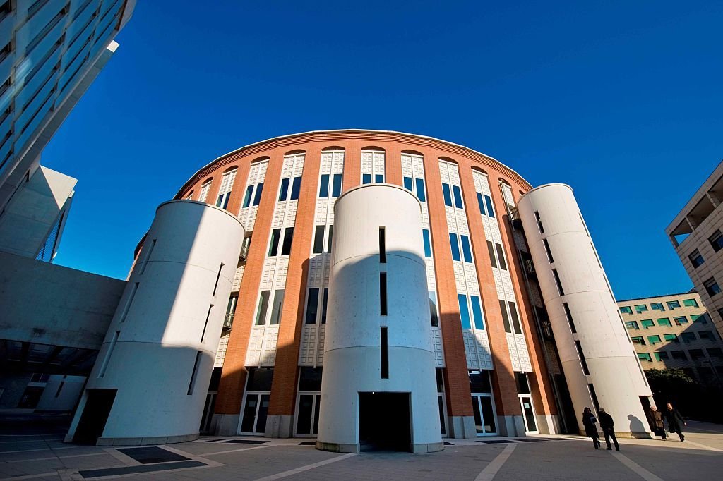 Universidade Bocconi, na Itália. 