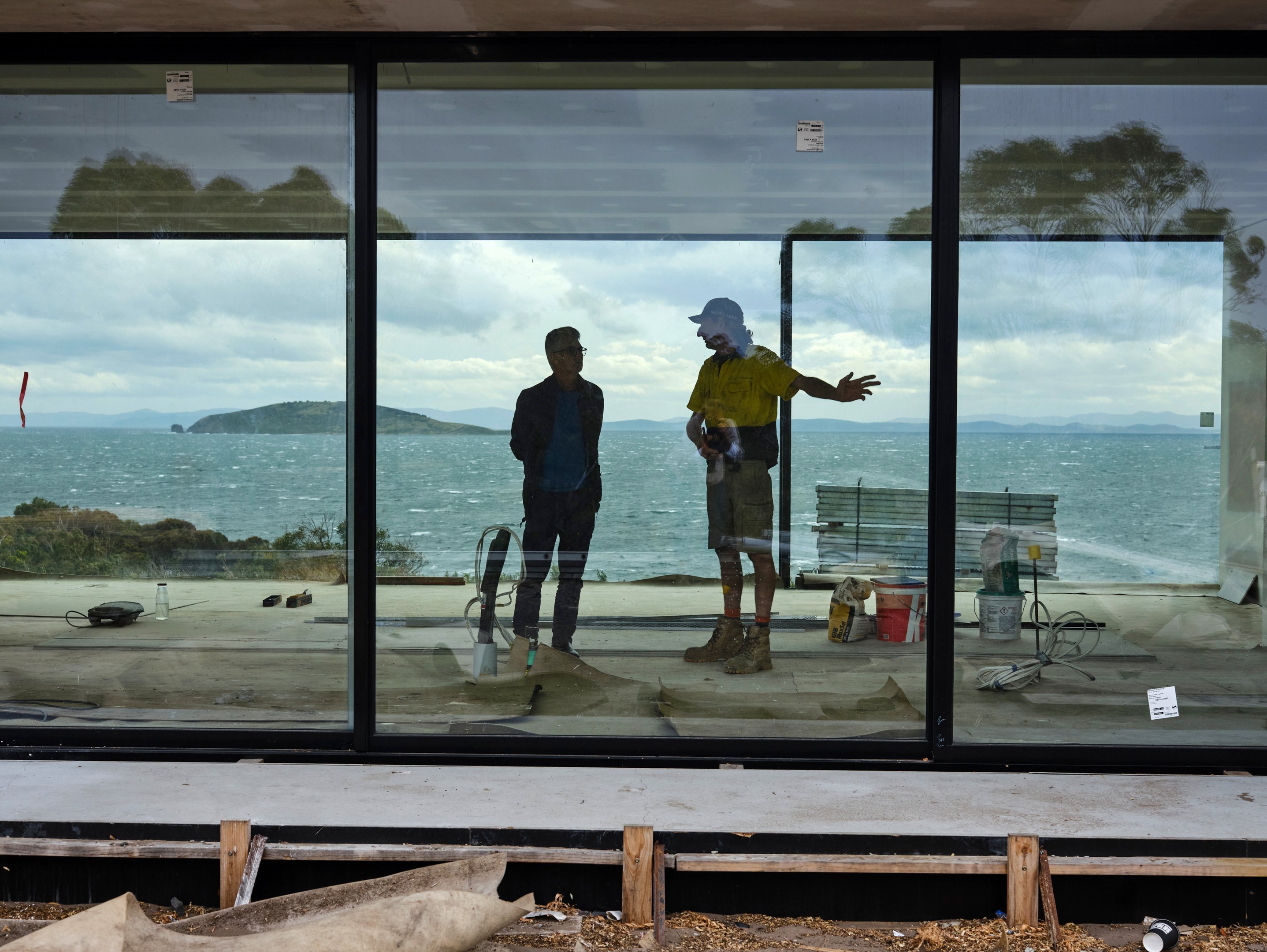 Ian Weir e Shane Salter no projeto da Apex Point House, Austrália