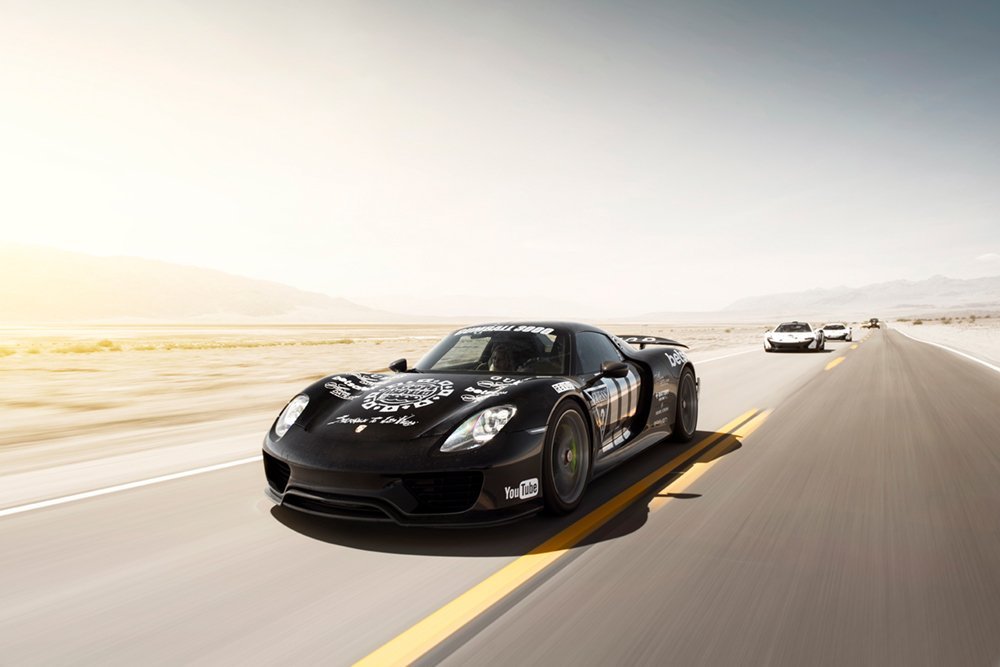 Porsche 918 no Death Valley