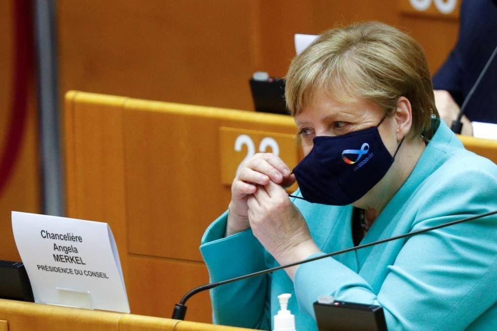 Merkel em discurso no Parlamento europeu: chanceler admitiu que negociações estão falhando