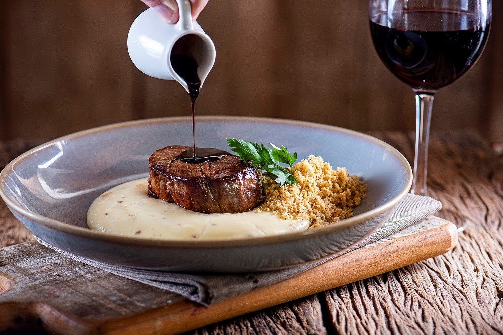 Medaglione di Carne e Aligot al Tartufo, da Tartuferia San Paolo